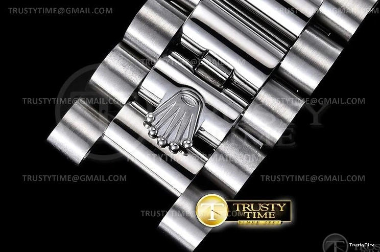 0112 ModernLook RDD0224B – DayDate 36mm 747